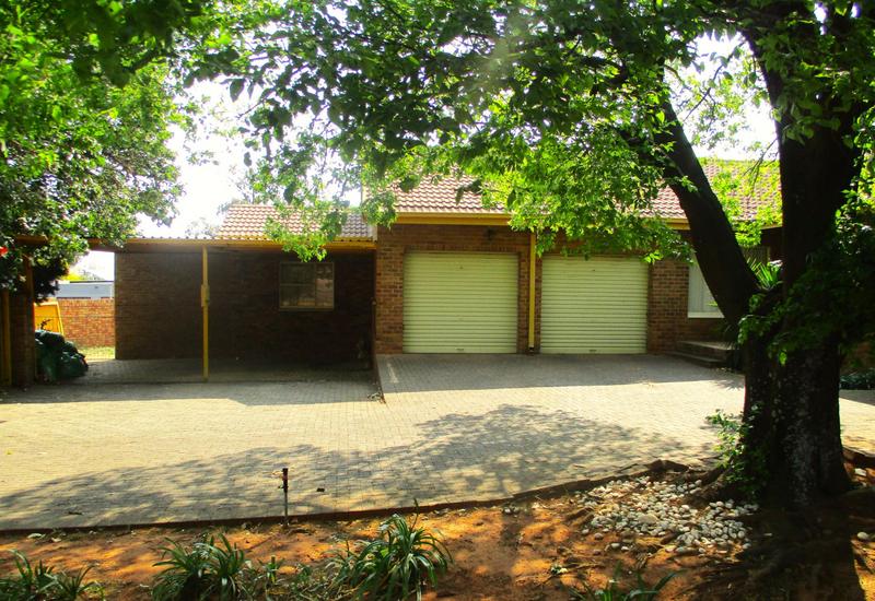 4 Bedroom Property for Sale in Universitas Ridge Free State